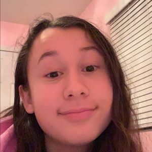 Meet your Posher, Ella